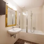Hisa Na Dovjem Vila *