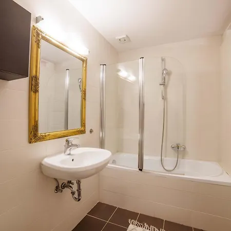 Hisa Na Dovjem Villa *