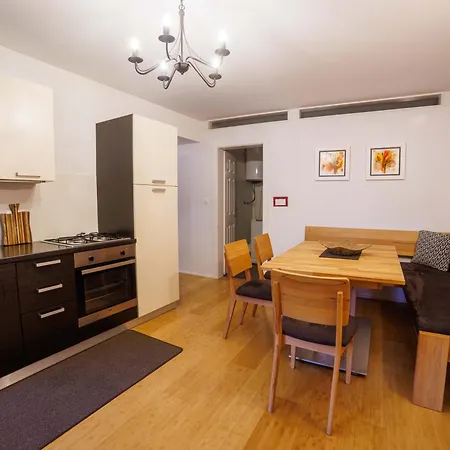 Villa Hisa Na Dovjem *