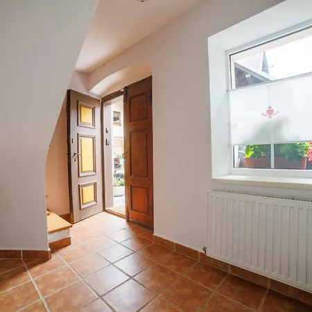 Hisa Na Dovjem Villa *
